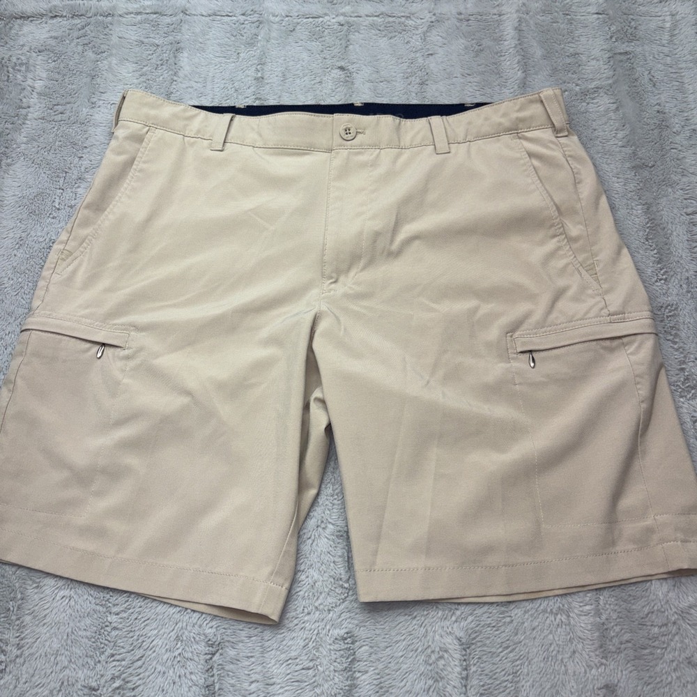 Izod Perform Golf Blue Men's Shorts‎ Sz 38 beige